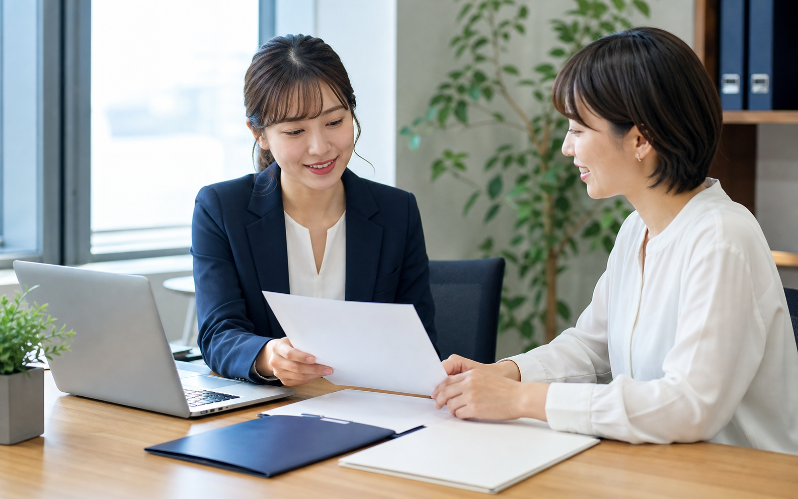 法人設立と定款相談の様子